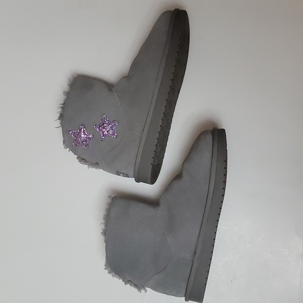 Koolaburra by Ugg Boots Girls Size 4 Gray suede Sparkly Stars - Picture 3 of 13